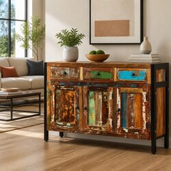 Warm Antique-Style Sideboard with 3 Drawers