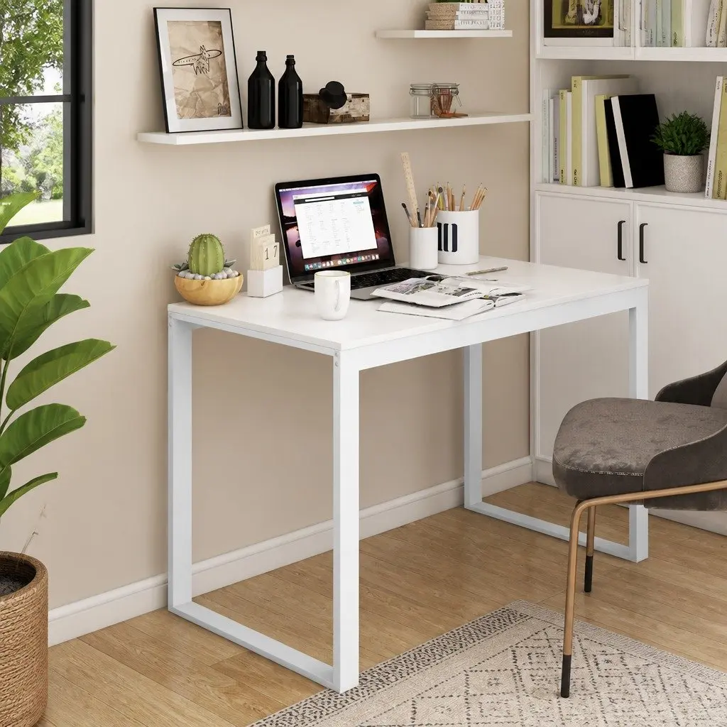 White Computer Desk for Home and Office 110x60x73 cm