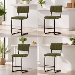 Set of 4 Green Velvet Bar Stools with Cushioned Support