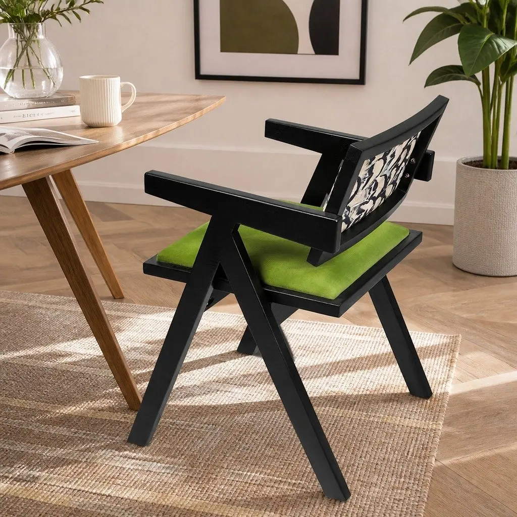 Vintage-Inspired Dining Chairs Set with Sturdy Wood Frame