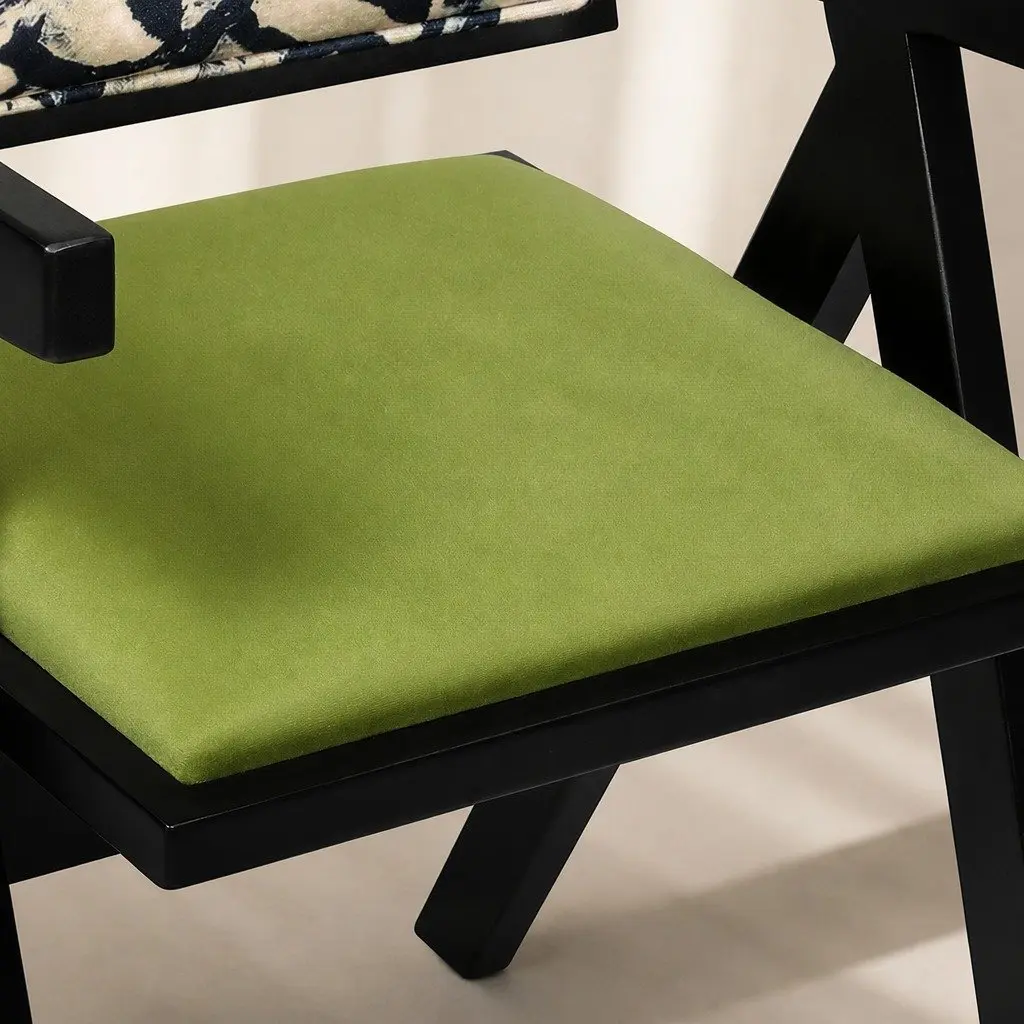 Vintage-Inspired Dining Chairs Set with Sturdy Wood Frame
