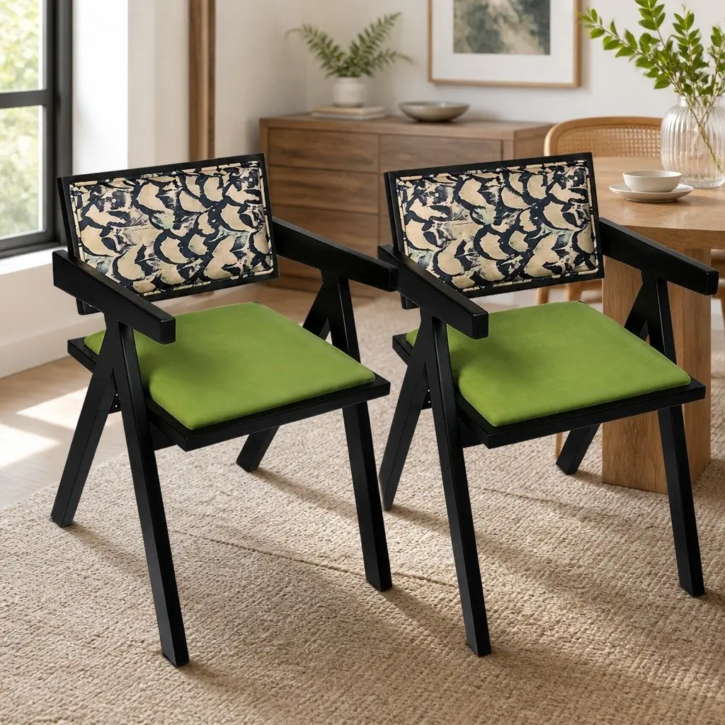 Vintage-Inspired Dining Chairs Set with Sturdy Wood Frame